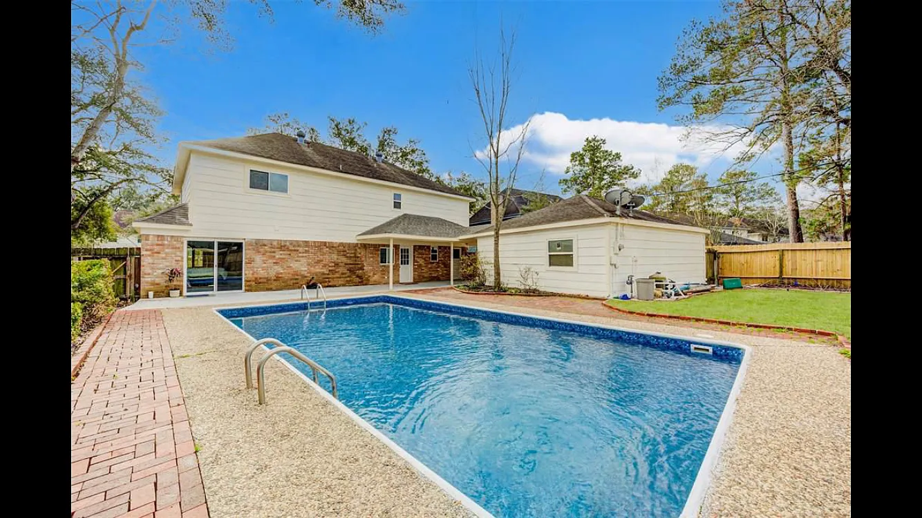 5 bed, 2862 sqft, $3,900 — Photo 1
