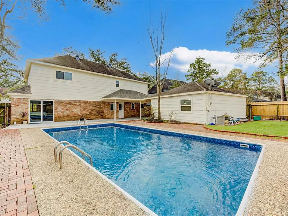 3610 Stoney Oak Dr