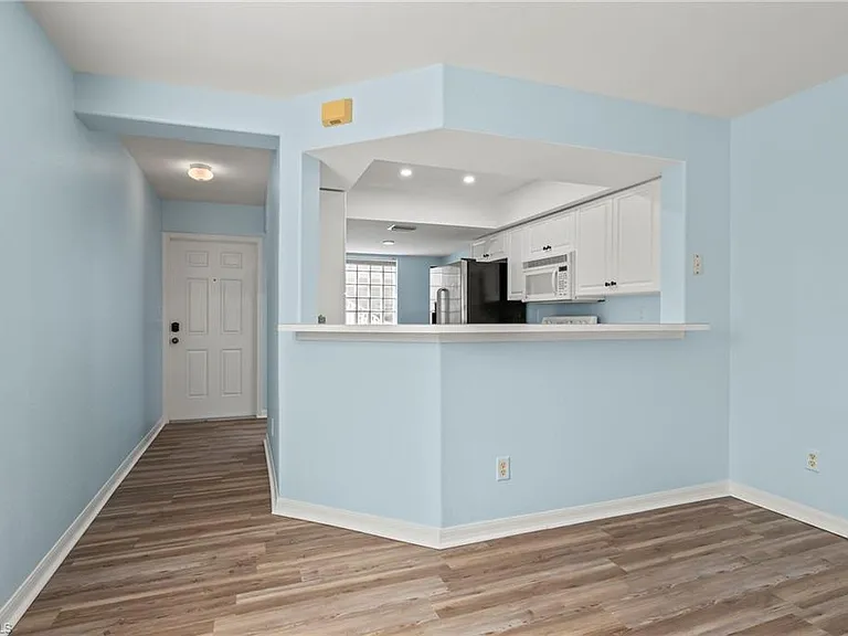 26658 Little John Ct #94 — Photo 3