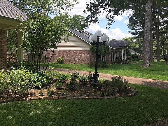 2nd image of 9904 Chase Way