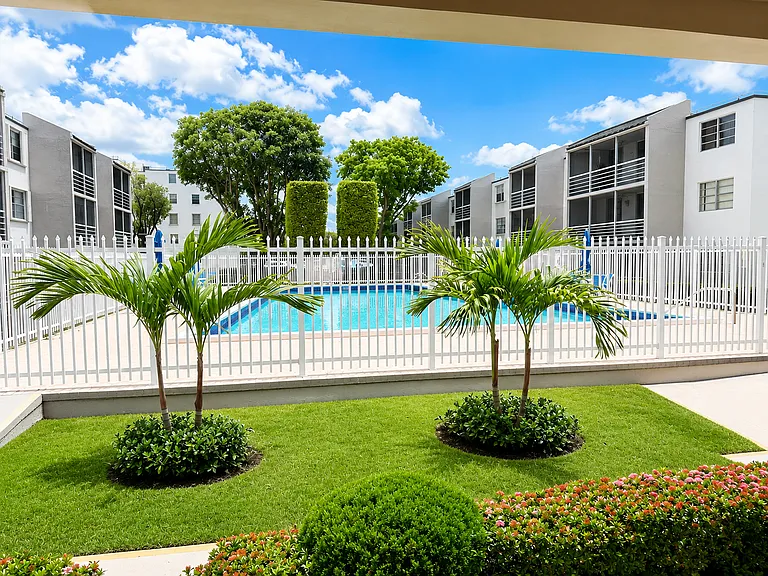 14150 SW 84th St #I-307 — Photo 4