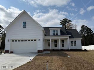 3301 School View Dr, Farmville, NC 27828