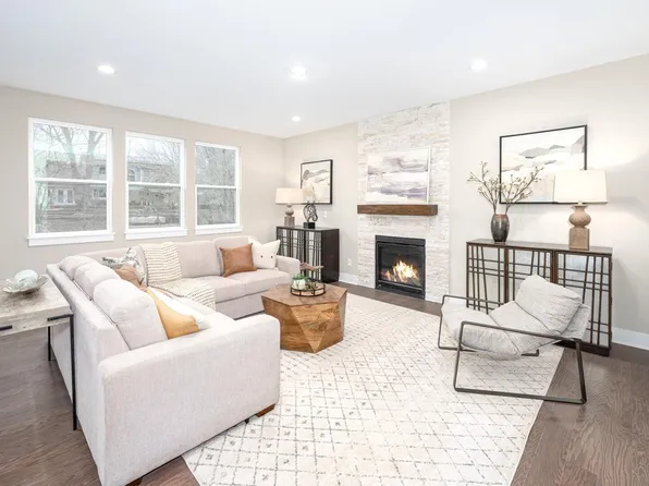 26900 Napier Rd, Novi, MI 48374