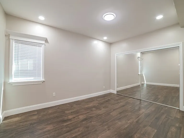 1297 E Tradewind Dr — Photo 16