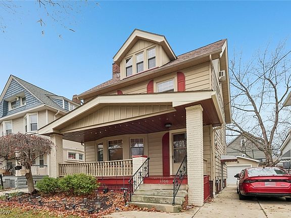3rd image of 1566 Elbur Ave