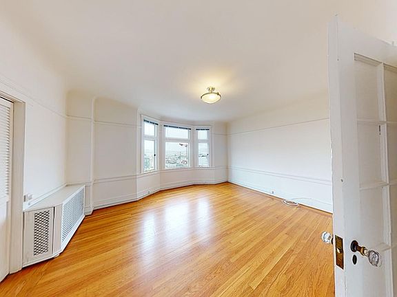 5th image of 2355 Polk St APT 404