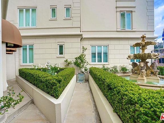 5th image of 1424 N Crescent Heights Blvd Unit 18