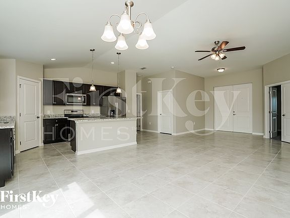 4th image of 3513 23rd St SW