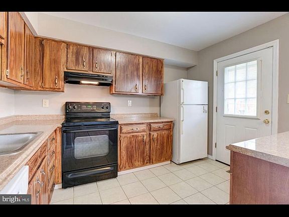 5th image of 4824 Grand Bend Dr