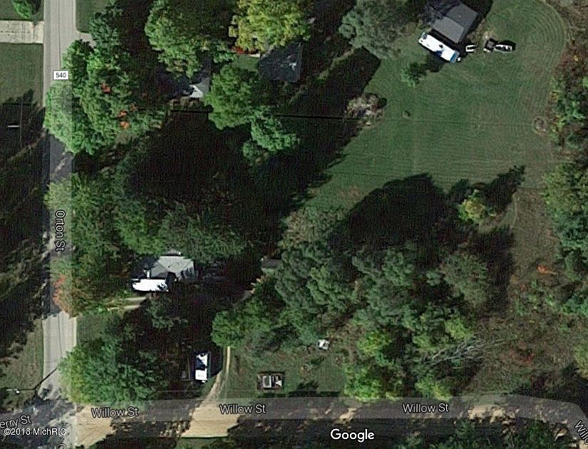 1st image of 420 Willow St