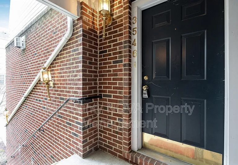 3546 Carriage Walk Ln #47-D — Photo 2