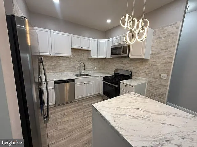1 bed, 2250 sqft, $1,750 — Photo 4