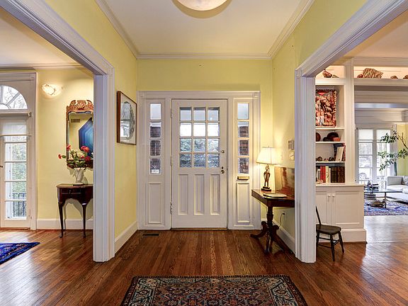 Wide, welcoming entry
