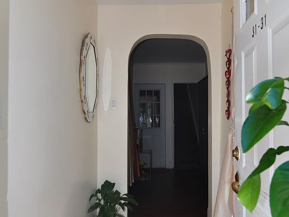 4th image of 3131 92nd St