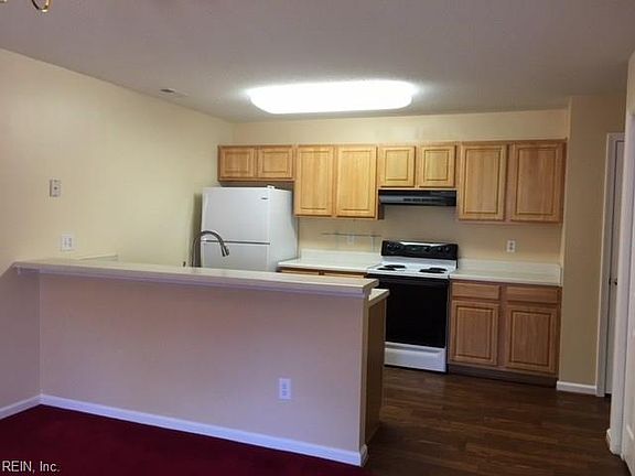 4th image of 883 Miller Creek Ln
