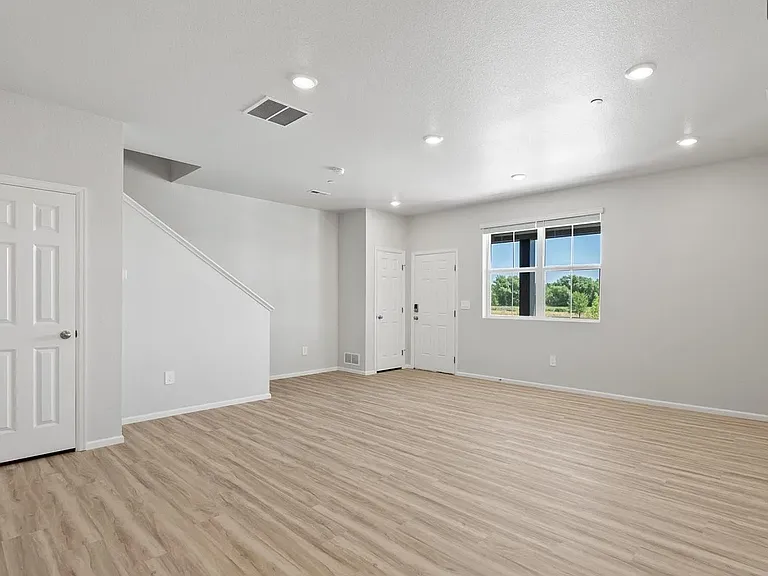 1590 Riverplace Dr #4 — Photo 5