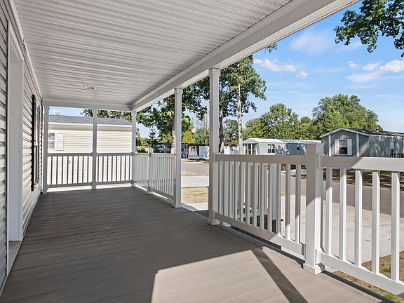 2nd image of 116 San Souci Dr #116