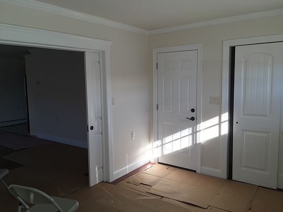 4th image of 34 Eldorado St