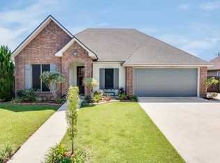 427 Hillbrooke Dr, Broussard, LA 70518