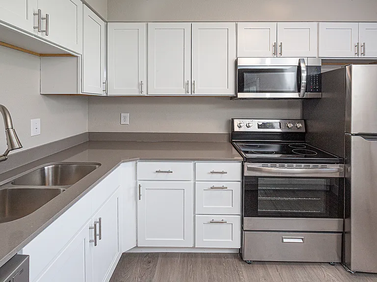 Enclave at Redwood — Photo 21