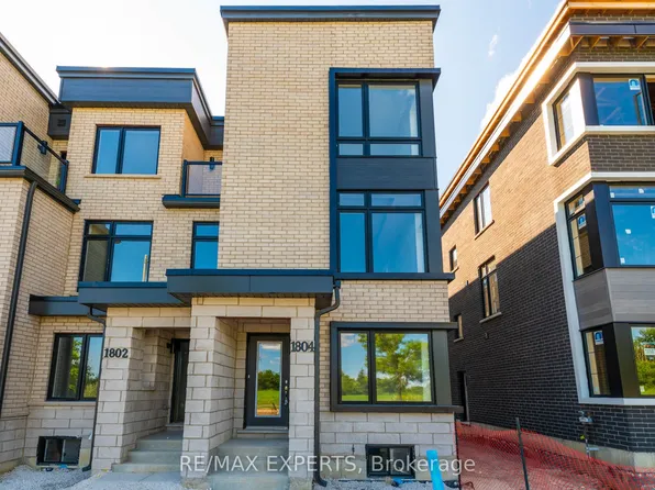 1804 Donald Cousens Pkwy, Markham, ON L6B 0V5