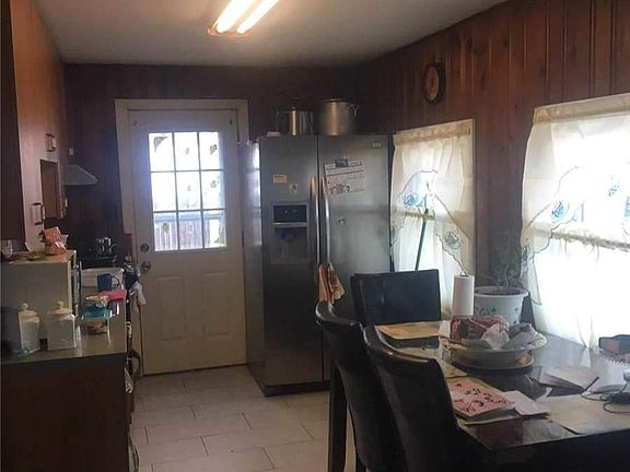 2nd image of 206 Westwood Dr