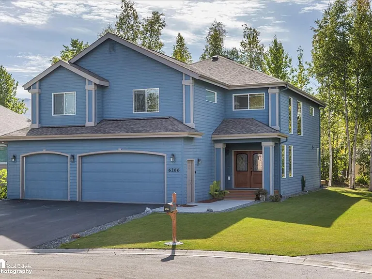 6266 Aldona Cir — Photo 1