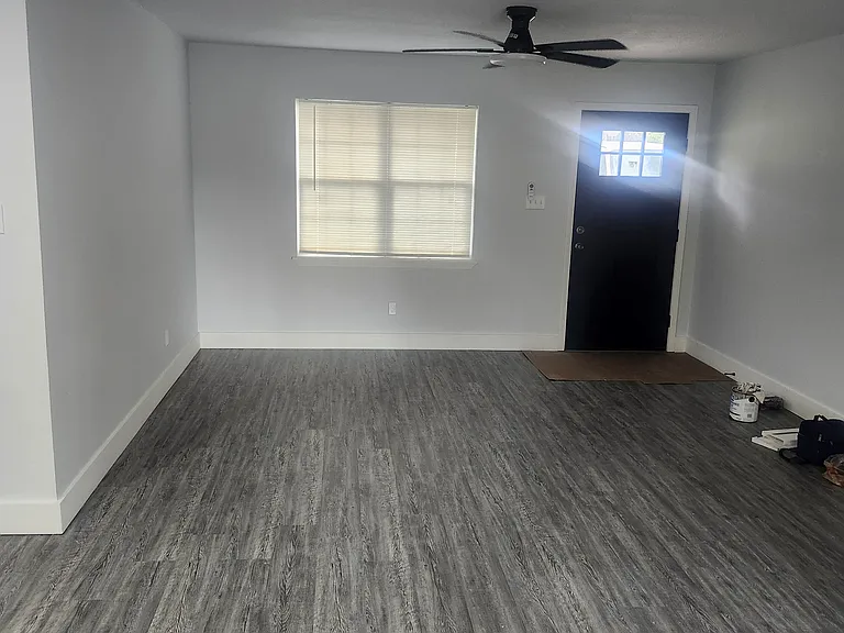 102 Ruby Ln — Photo 10