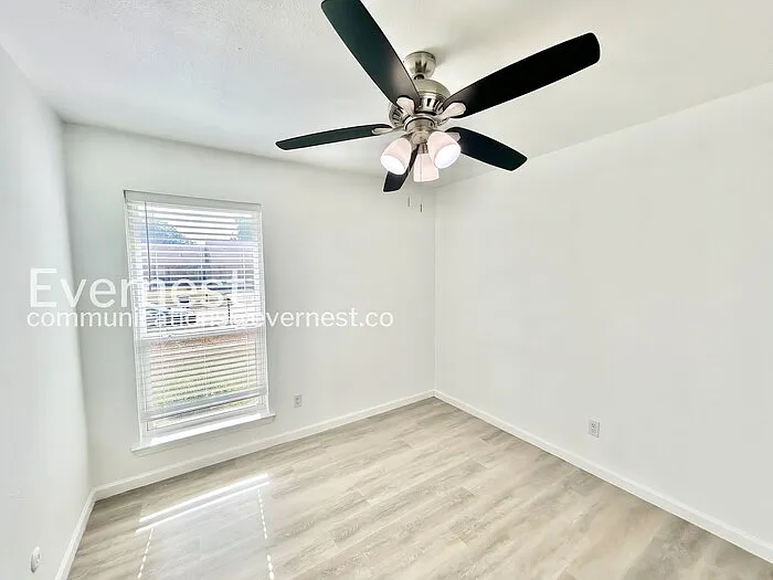 1800 Heidelberg Dr — Photo 9