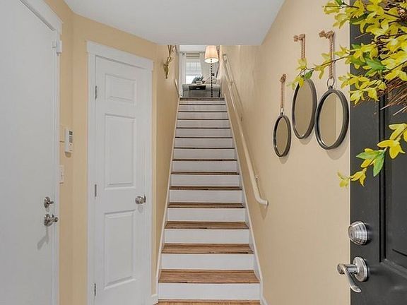 3rd image of 16125 Juanita Woodinville Way NE Unit 906