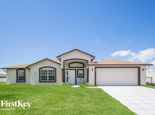 1411 NW 18th Ter, Cape Coral, FL 33993