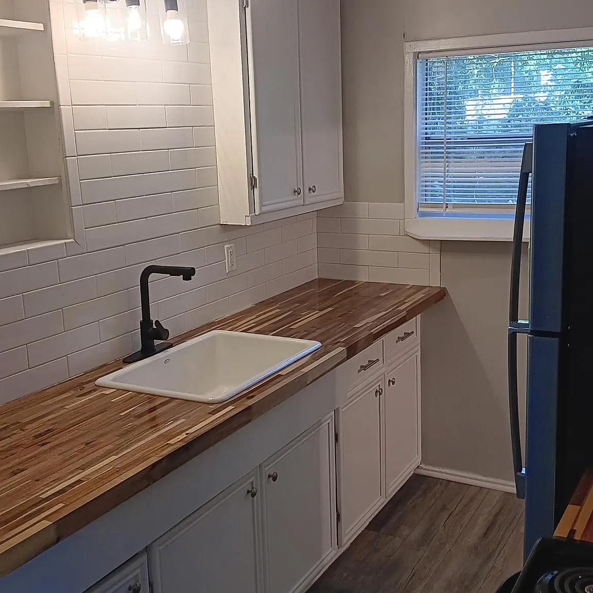 103 Dogwood Ave — Photo 2
