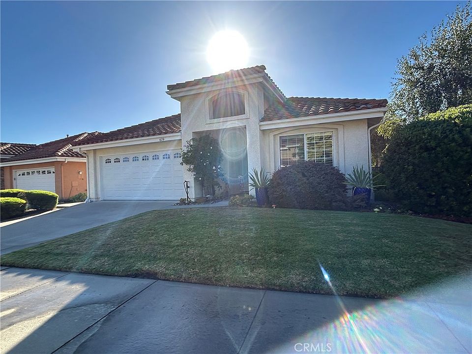 1st image of 619 Riviera Cir