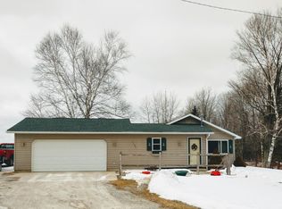 2421 Dobler Rd, Sterling, MI 48659