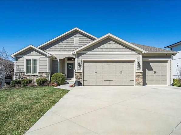 13310 W 49th Ter, Shawnee, KS 66216
