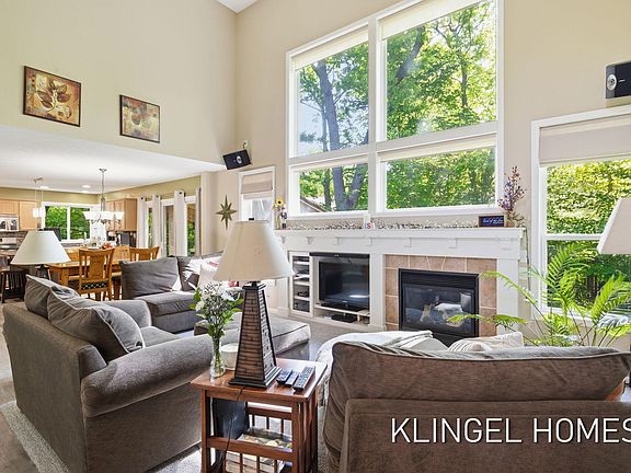 3rd image of 14936 Woodacre Ct