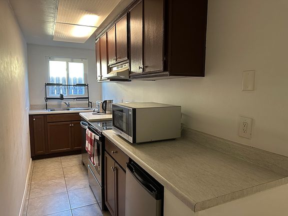 4th image of 2888 Tulane Ave