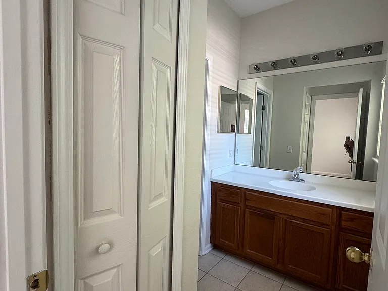 12423 Forest Lake Cir N #3 — Photo 34
