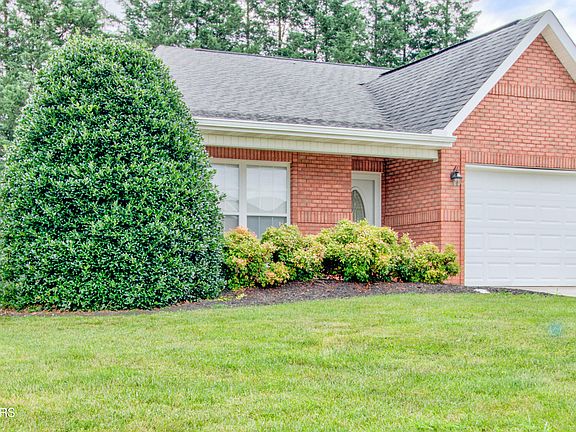 2nd image of 3002 Yearling Ln