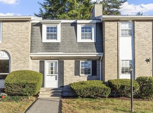 89 Fieldstone Dr #89, Londonderry, NH 03053