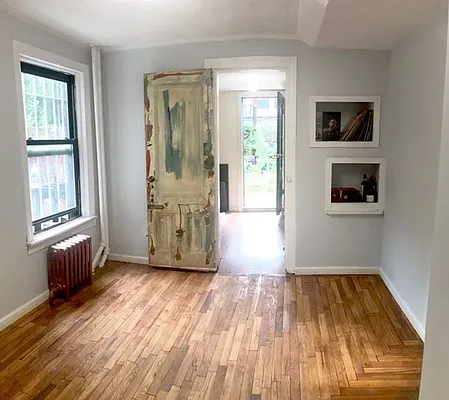 Rented by Warren T Real Estate Corp. | media 40