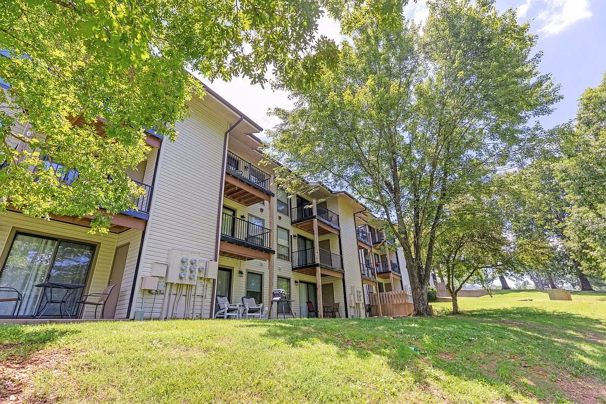 1 bed, 688 sqft, $1,350 — Photo 3