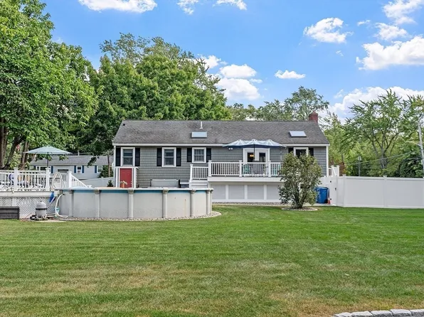 46 James Ave, Tewksbury, MA 01876