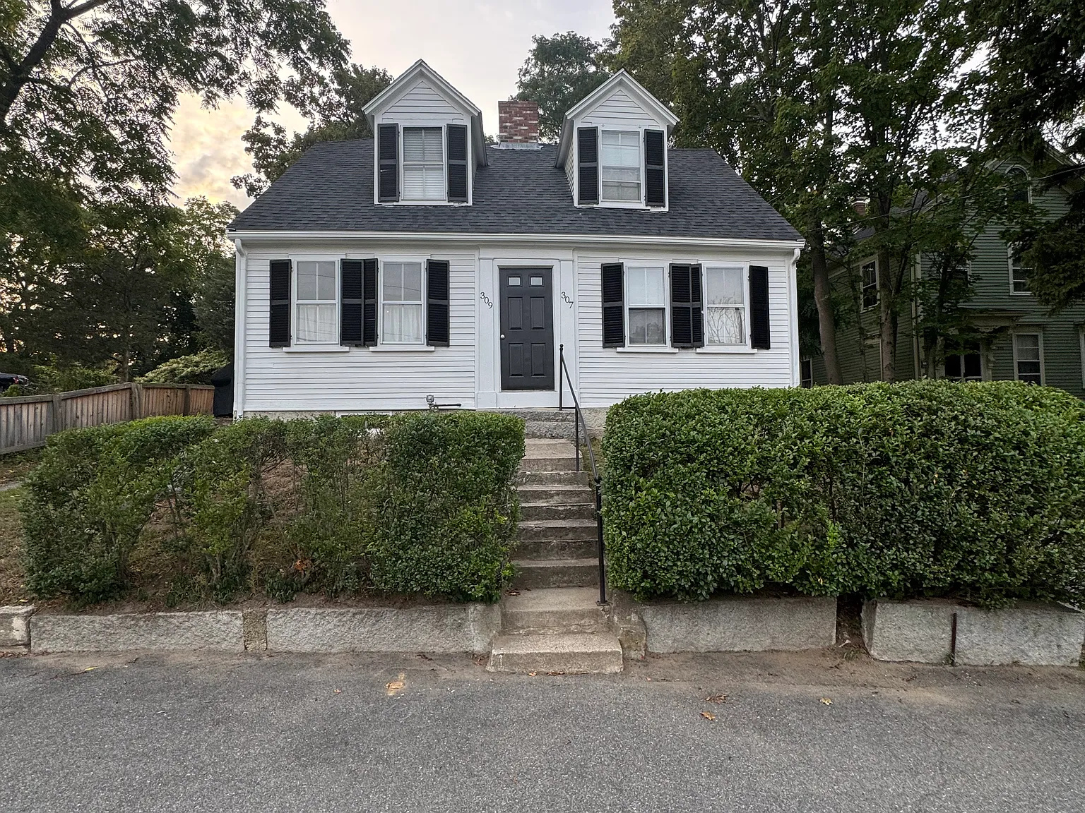 307 North St — Photo 1