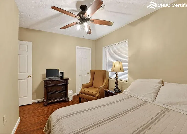 1332 W Andrew Johnson Hwy #10 — Photo 15