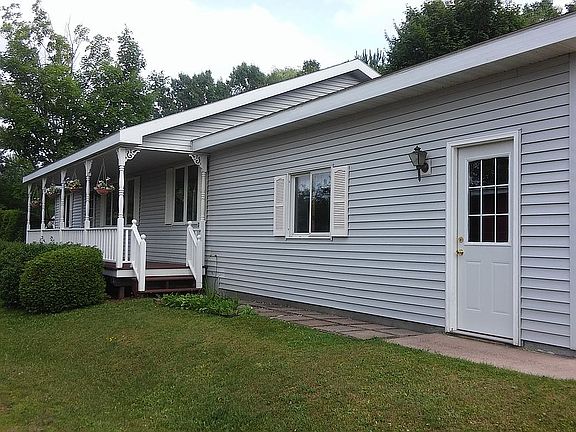 2nd image of 480 Erie Ave