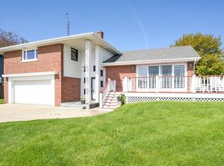 7318 1st Ave, Kenosha, WI 53143