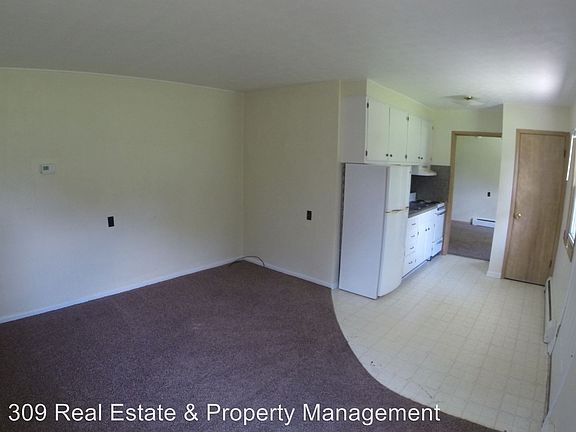3rd image of 106 E Randolph St APT 8