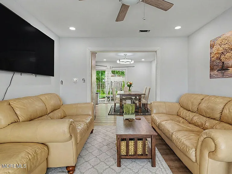 450 Beachway Ave — Photo 13