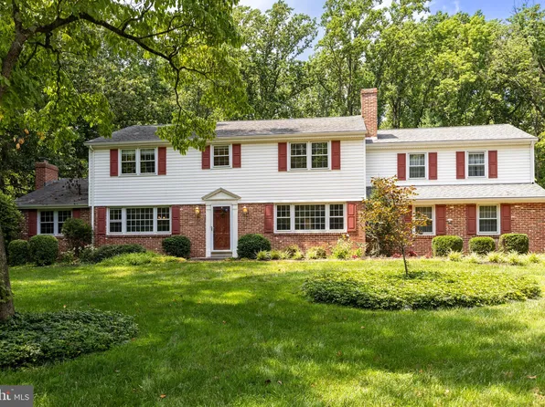 303 W Locust Ln, Kennett Square, PA 19348